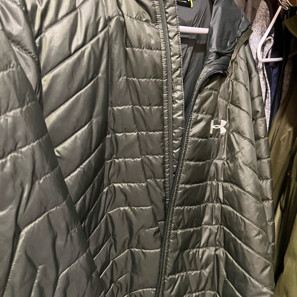 Under Armour Lightweight Jacket large, olive